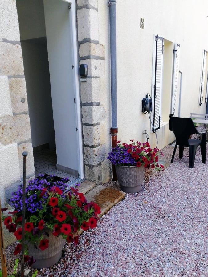 Le Gite Du Fou Logement 8 Pers 13Mn Puy Du Fou Saint-Amand-sur-Sevre エクステリア 写真